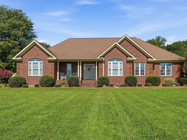 19565 Battery Park Road , Smithfield, VA 23430