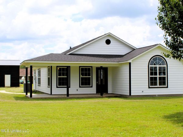24900 Highway 613 , Lucedale, MS 39452