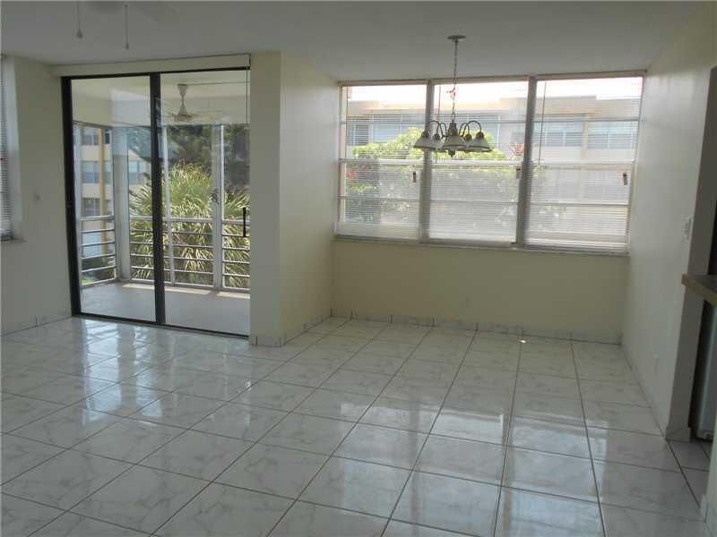 2731 Taft Street, Unit 309, Hollywood, FL 33020 Photo