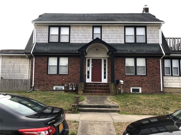 79 Sagamore Road, Island Park, NY 11558