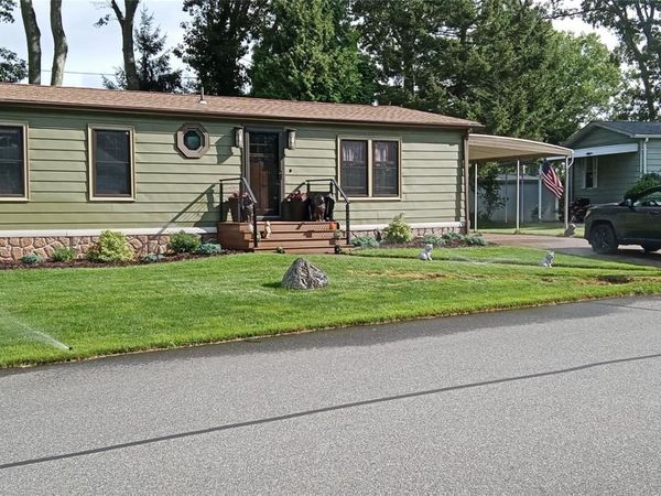 1661 OLD COUNTRY RD OLD COUNTRY Road, Unit 476, Riverhead, NY 11901