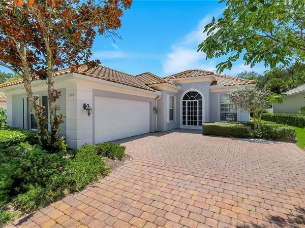 2709 Island Pond LN , NAPLES, FL 34119
