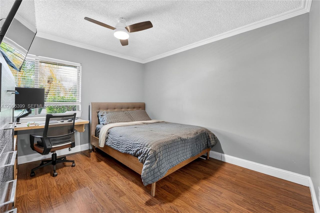 8703 Cleary Blvd, Plantation, FL 33324 Photo