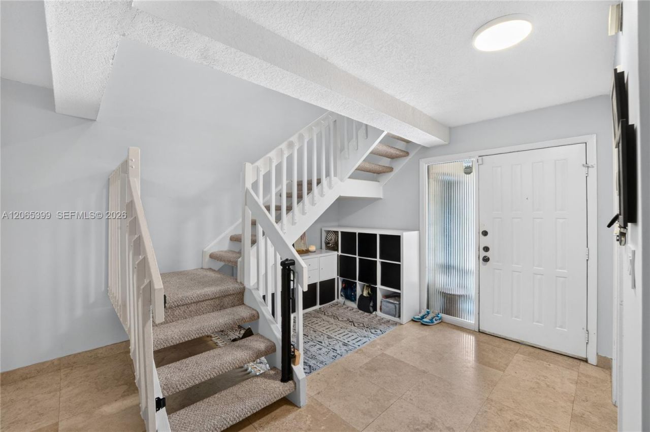 8703 Cleary Blvd, Plantation, FL 33324 Photo