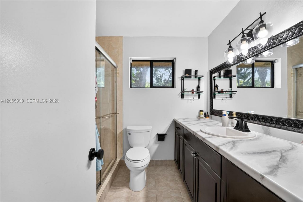 8703 Cleary Blvd, Plantation, FL 33324 Photo