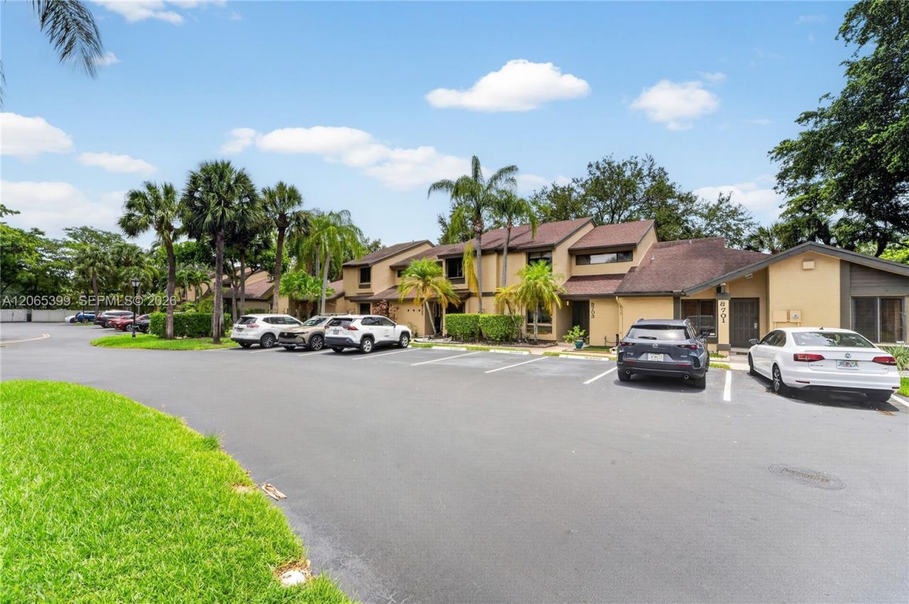 8703 Cleary Blvd, Plantation, FL 33324 Photo