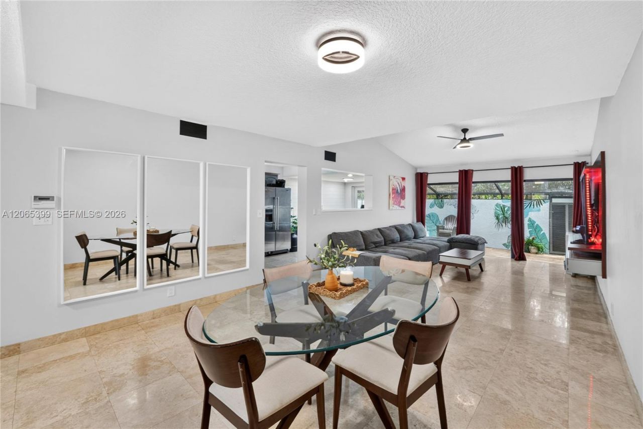8703 Cleary Blvd, Plantation, FL 33324 Photo