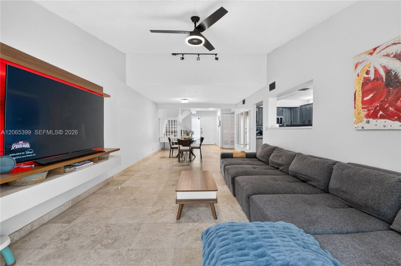 8703 Cleary Blvd, Plantation, FL 33324 Photo