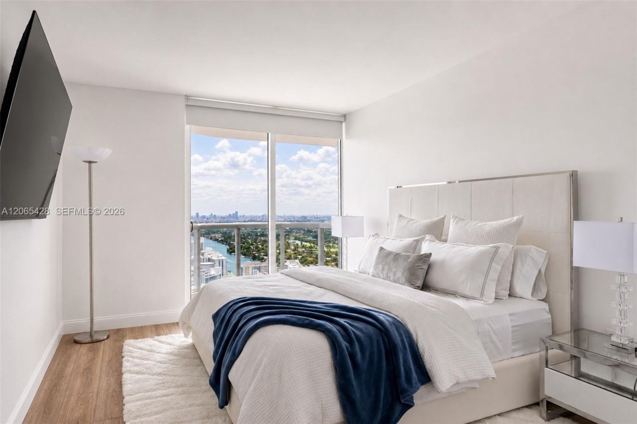 6365 Collins Ave, Unit TS-07, Miami Beach, FL 33141 Photo