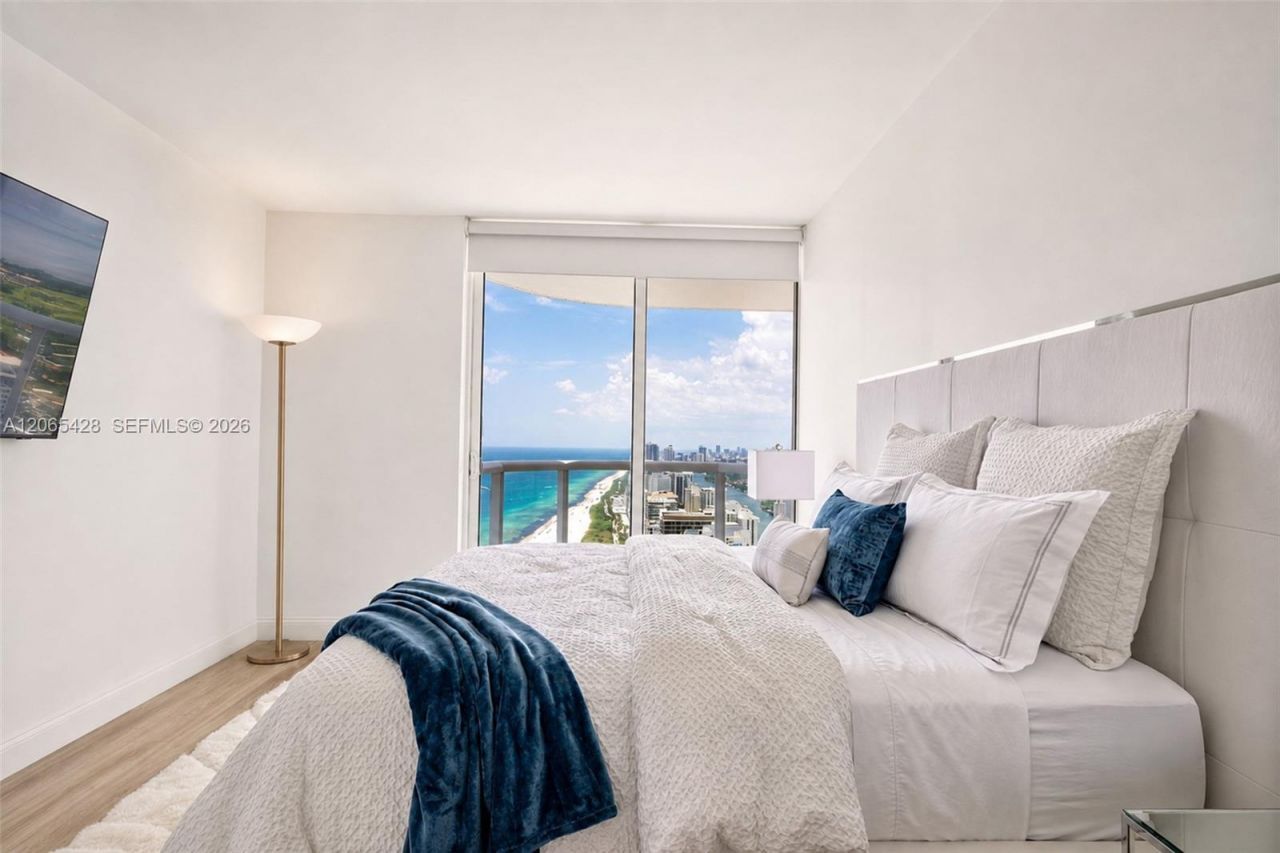 6365 Collins Ave, Unit TS-07, Miami Beach, FL 33141 Photo