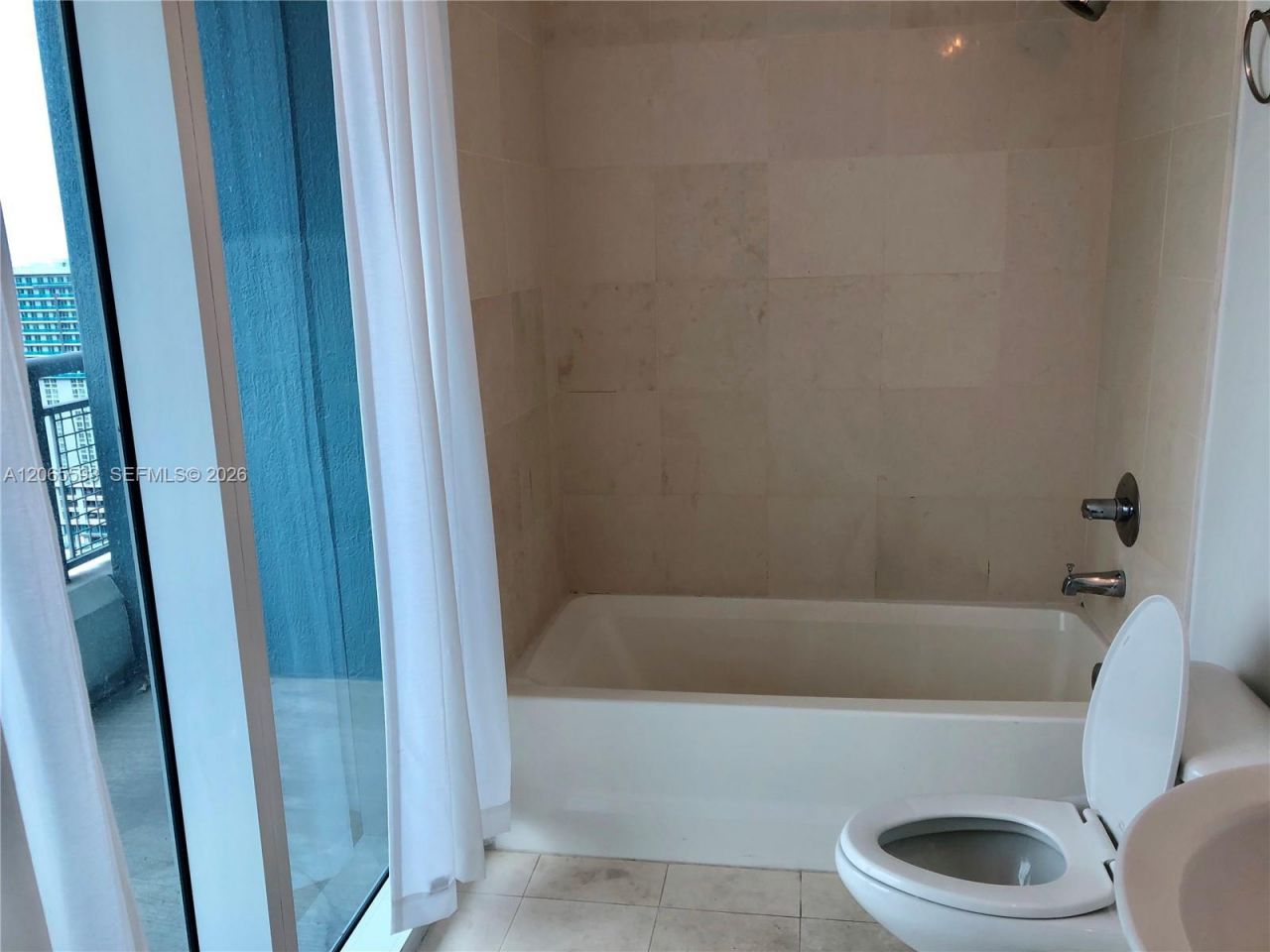 60 SW 13th St , Unit 2519, Miami, FL 33130 Photo