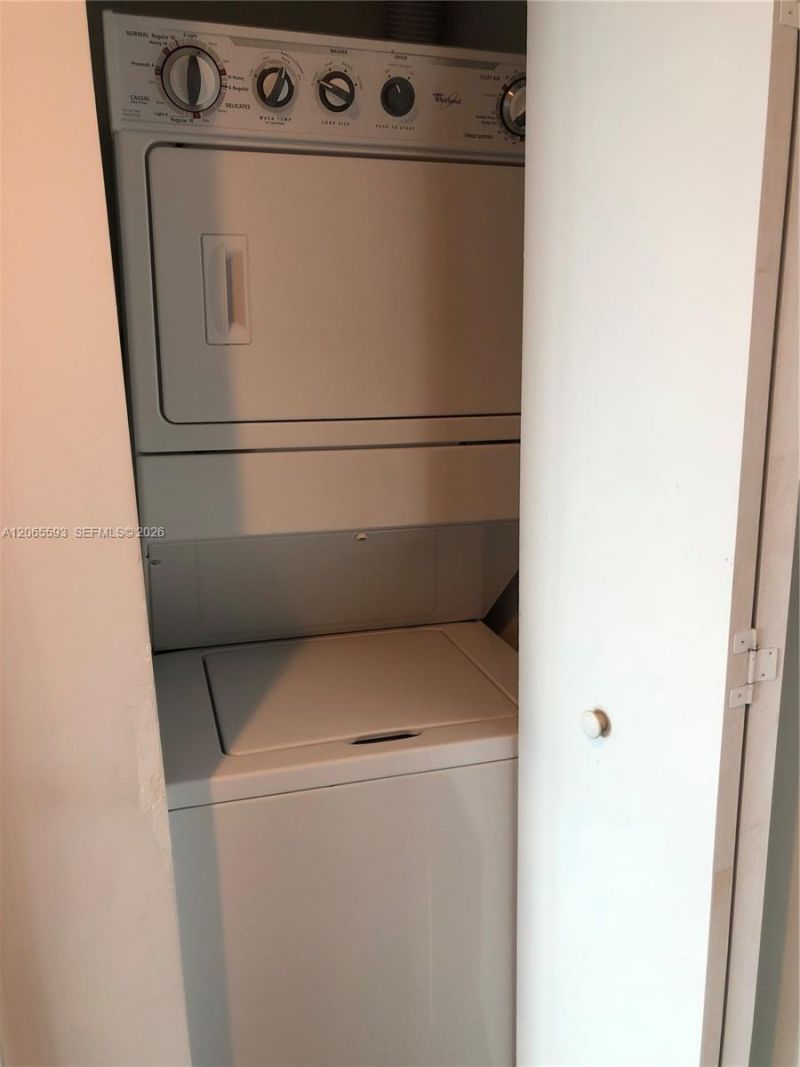 60 SW 13th St , Unit 2519, Miami, FL 33130 Photo