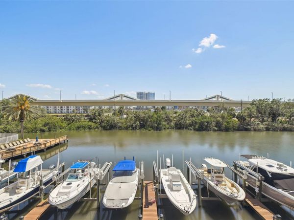 5000 CULBREATH KEY WAY , Unit 8-205, TAMPA, FL 33611