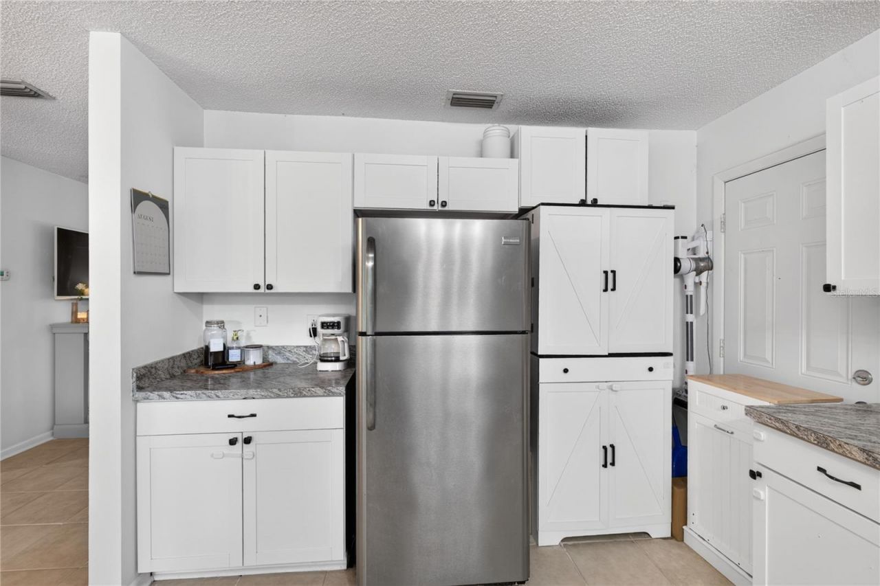 30832 Ridgeview Avenue , Mount Plymouth, FL 32776 Photo