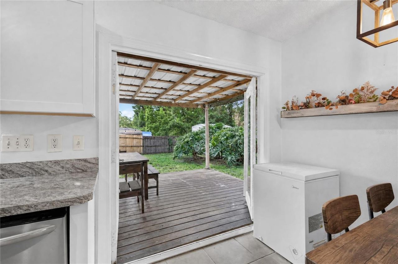 30832 Ridgeview Avenue , Mount Plymouth, FL 32776 Photo