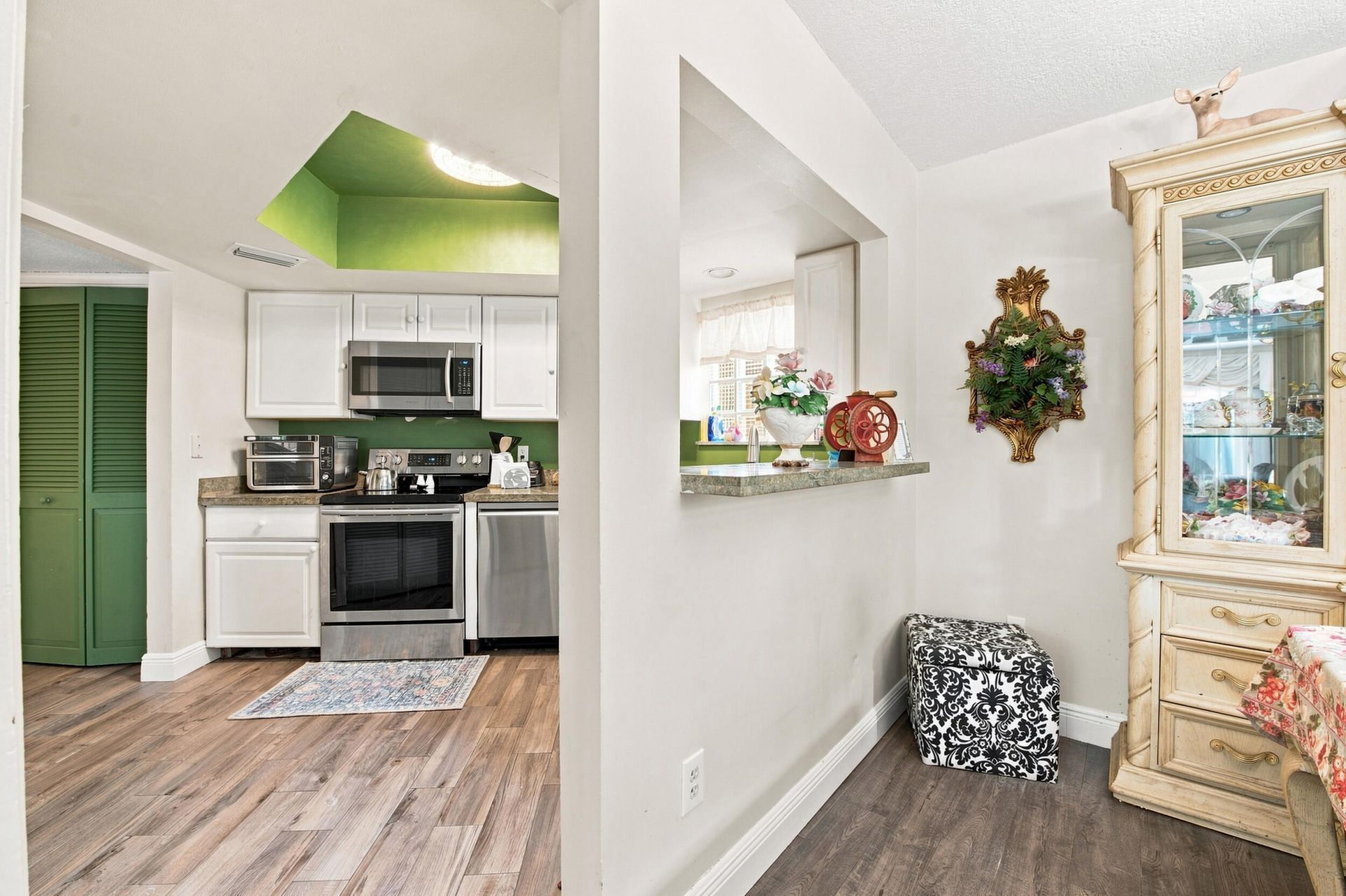 126 Weybridge Circle, Unit B, Royal Palm Beach, FL 33411 Photo