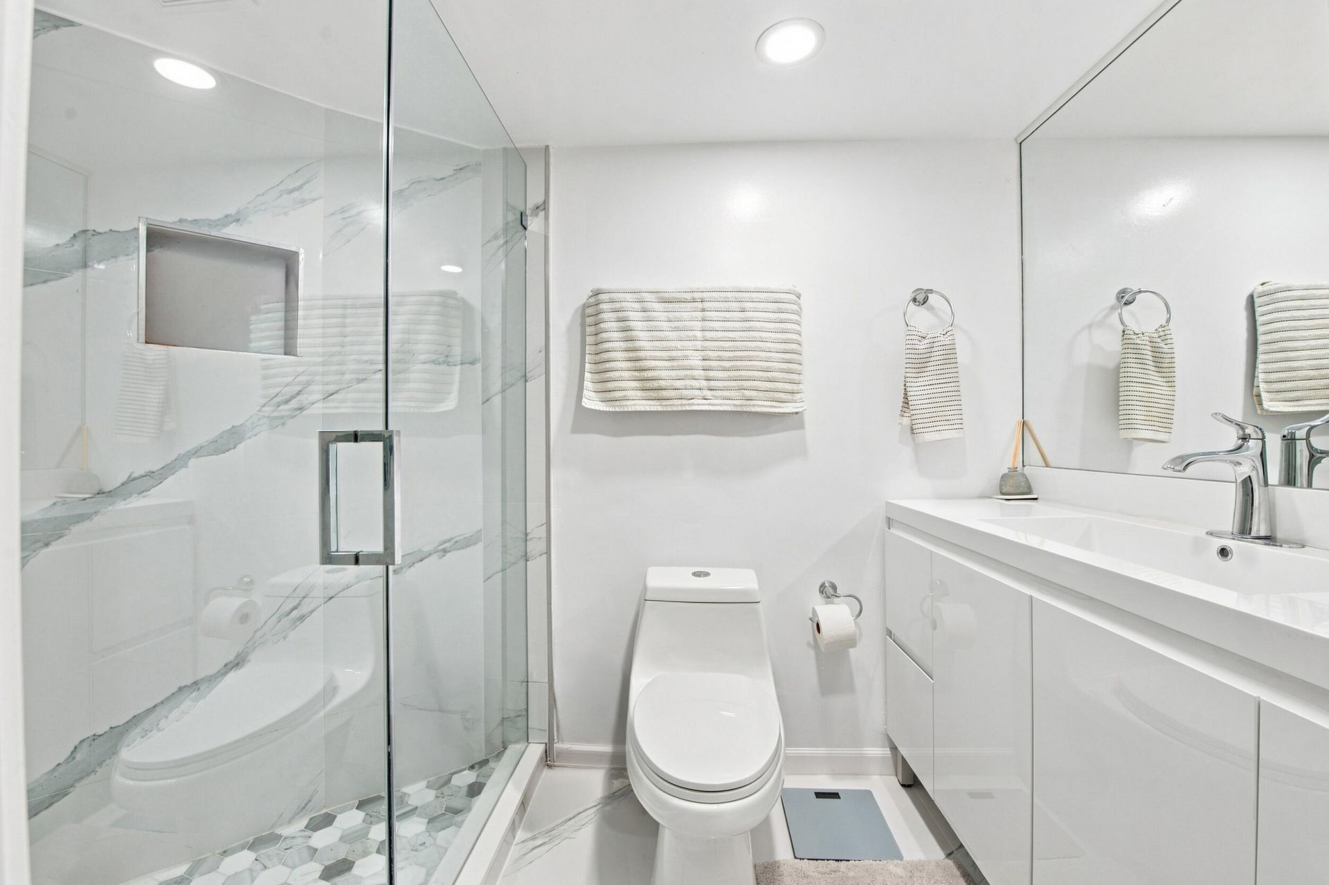 126 Weybridge Circle, Unit B, Royal Palm Beach, FL 33411 Photo