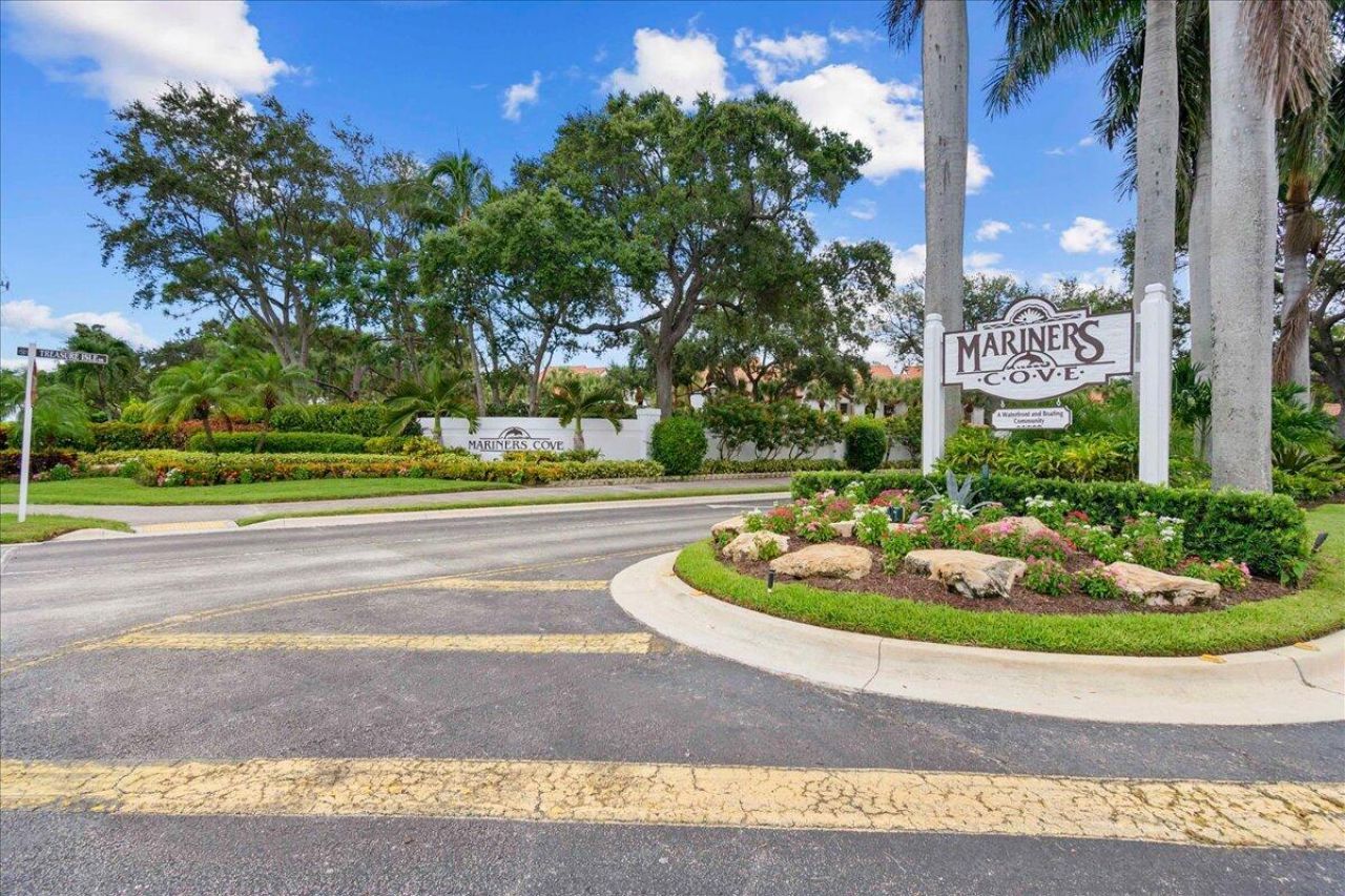 2359 Treasure Isle Drive, Unit 31, Palm Beach Gardens, FL 33410 Photo