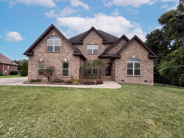 3512 Martins Woods Ln , La Vergne, TN 37086