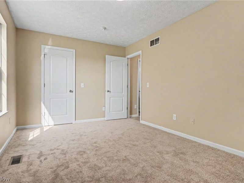 9598 Greenmeadow Road, Windham, OH 44288 Photo 12