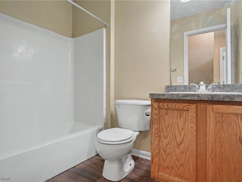 9598 Greenmeadow Road, Windham, OH 44288 Photo 14