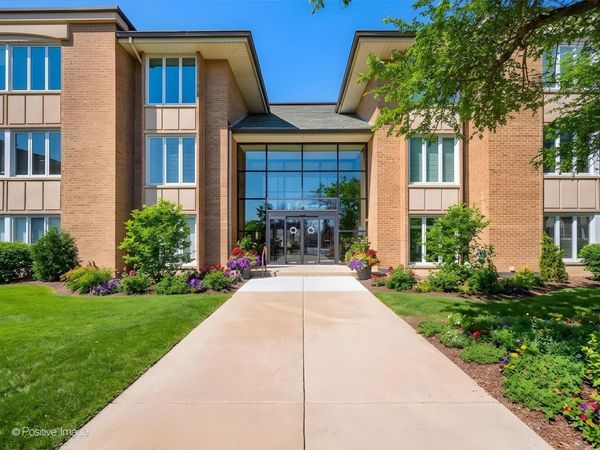 1 Oak Brook Club Drive , Unit A310, Oak Brook, IL 60523