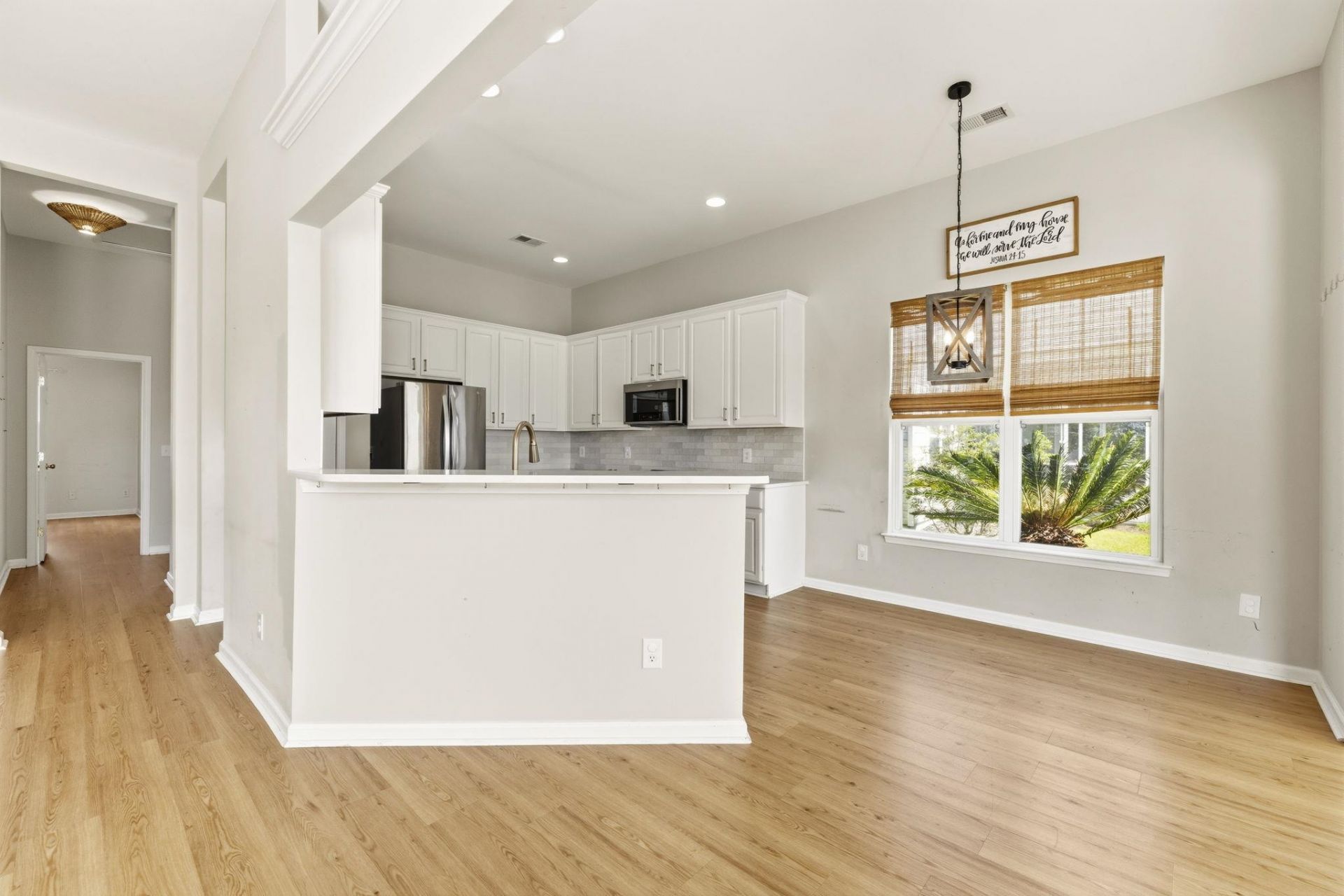 113 Haig Dr. Photo 10