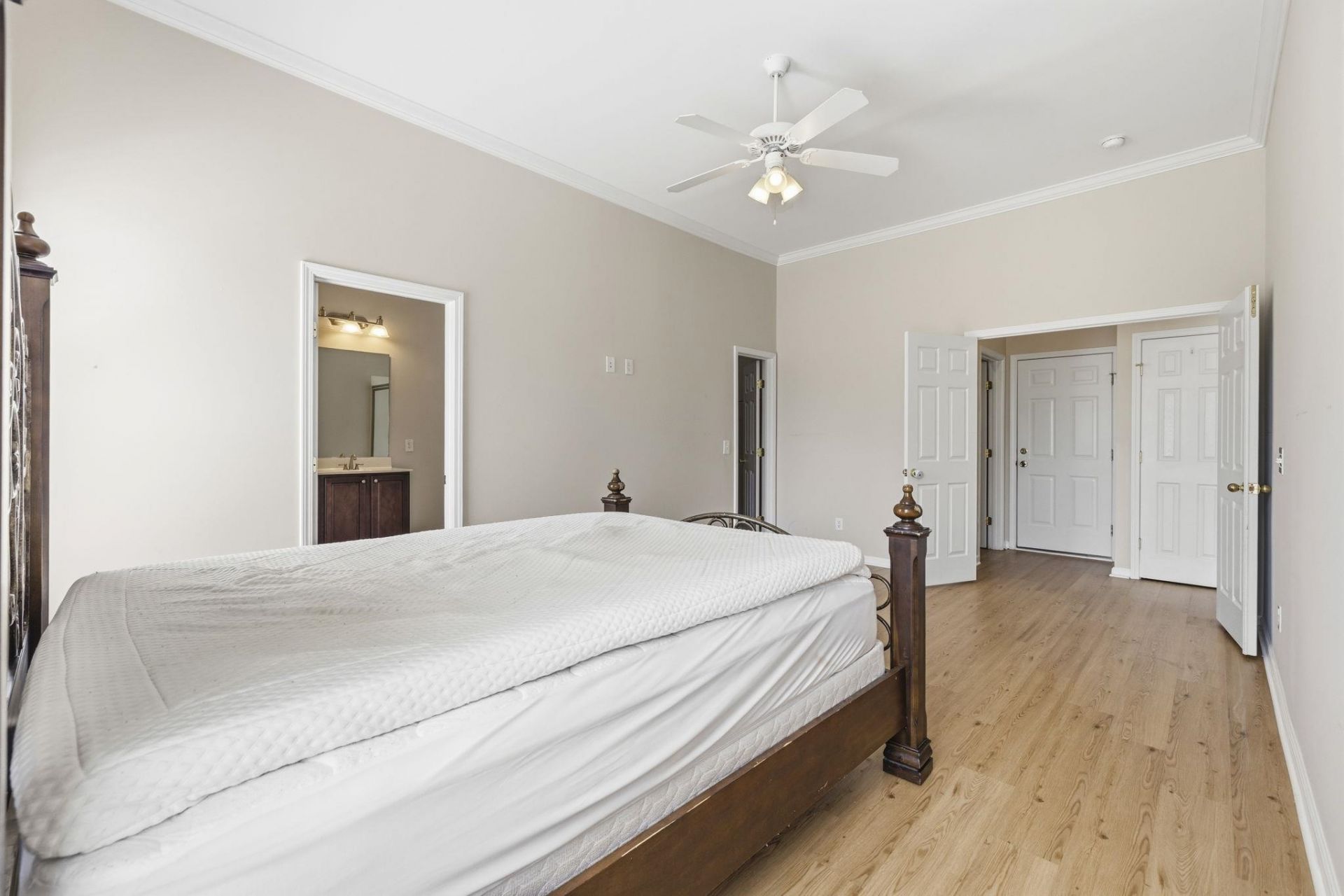 113 Haig Dr. Photo 23