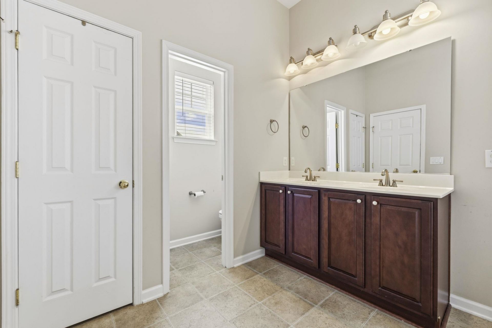 113 Haig Dr. Photo 26