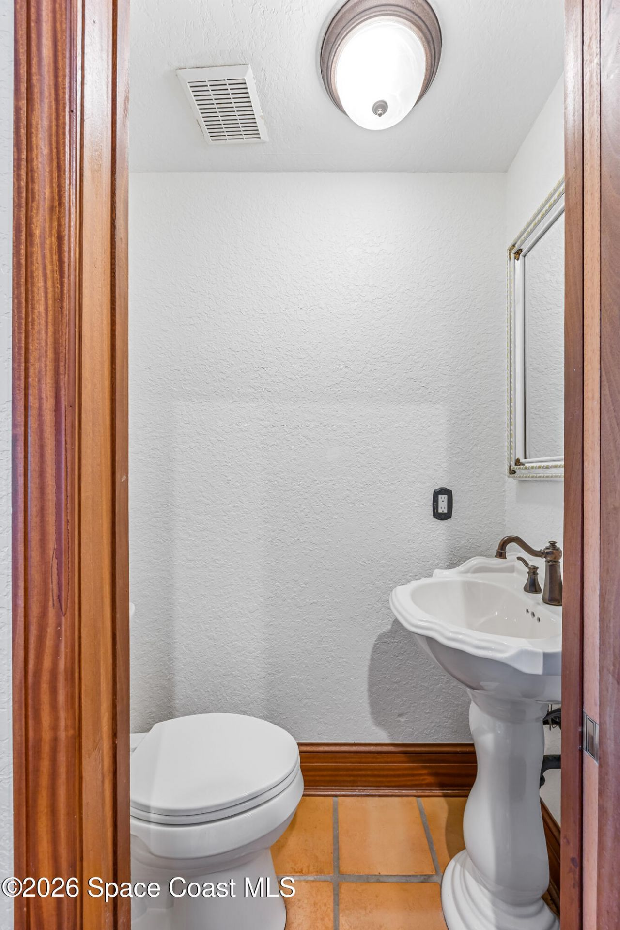 5595 S Highway A1a, Melbourne Beach, FL 32951 Photo
