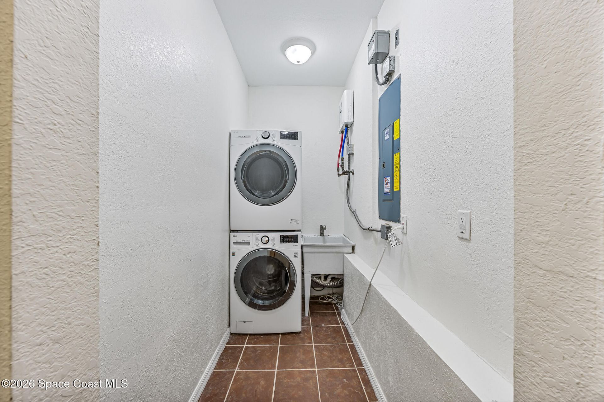 5595 S Highway A1a, Melbourne Beach, FL 32951 Photo