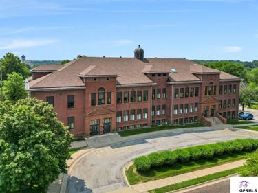 3401 Martha Street, Unit 10E, Omaha, NE 68105