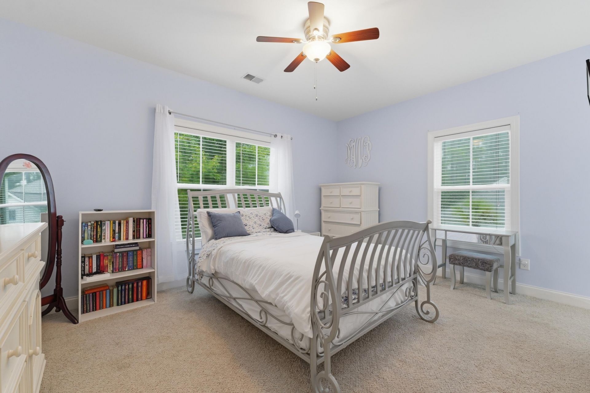 207 Summer Breeze Way Photo 32