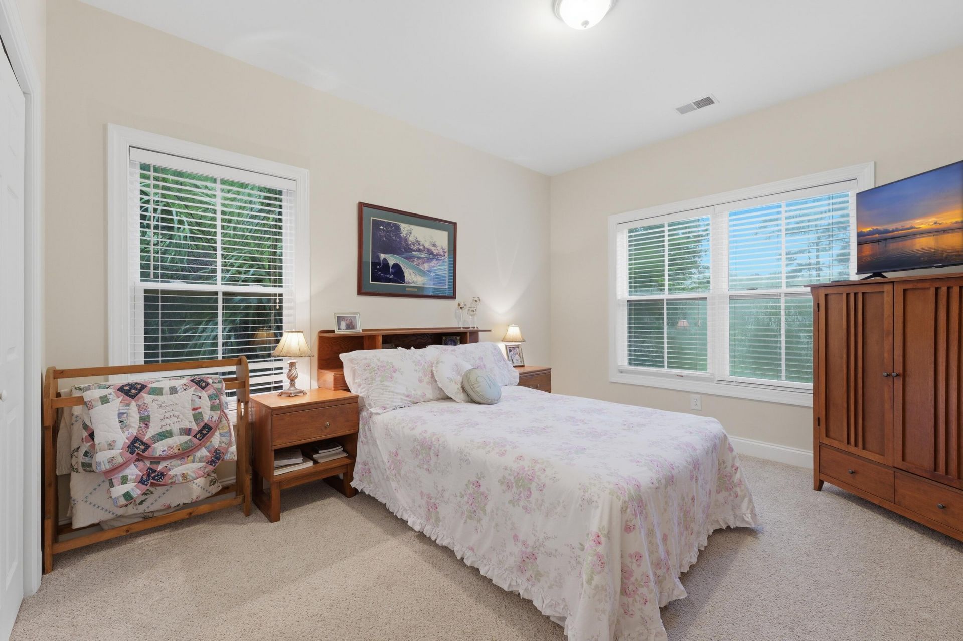 207 Summer Breeze Way Photo 36
