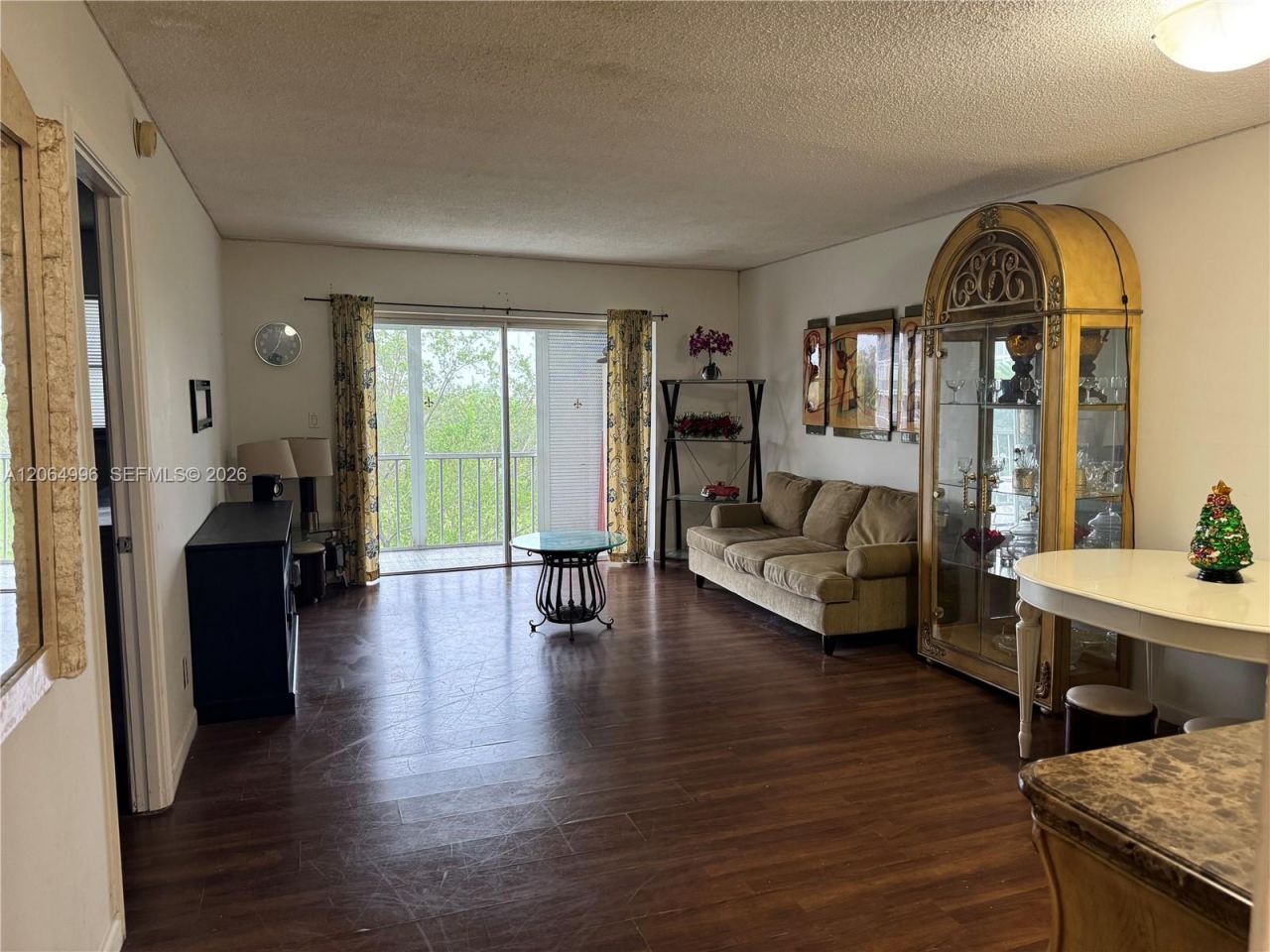 950 Hillcrest Dr , Unit 411, Hollywood, FL 33021 Photo