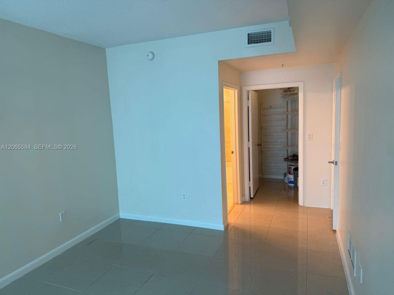1900 N Bayshore Dr , Unit 1707, Miami, FL 33132 Photo