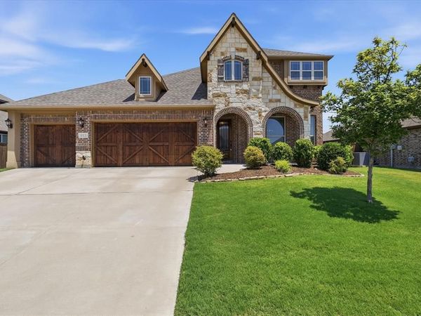 913 Birchwood Drive, Wylie, TX 75098