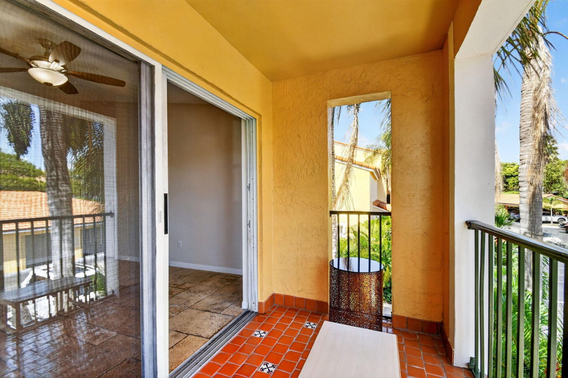 160 Yacht Club Way, Unit 211, Hypoluxo, FL 33462 Photo