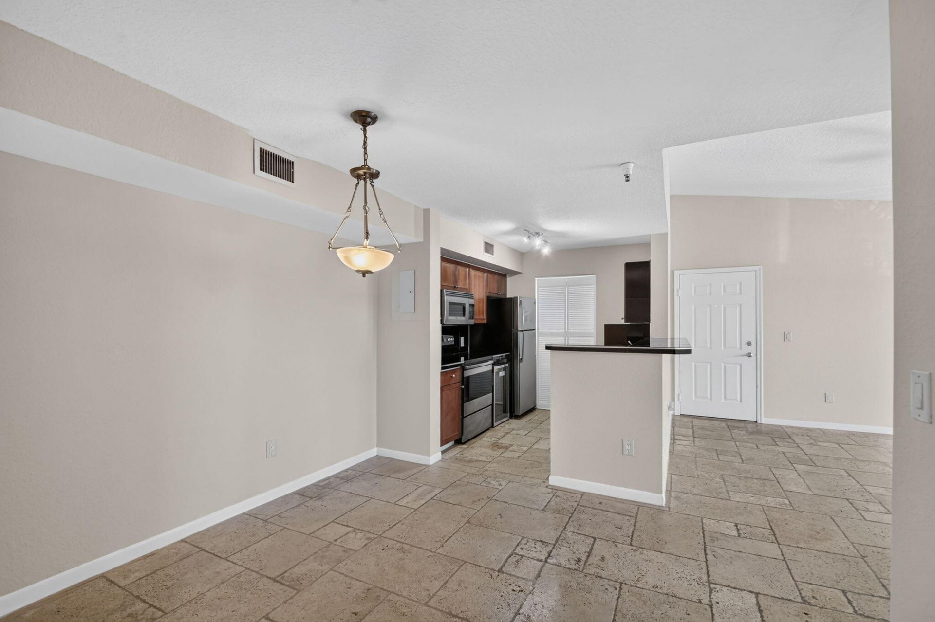 160 Yacht Club Way, Unit 211, Hypoluxo, FL 33462 Photo