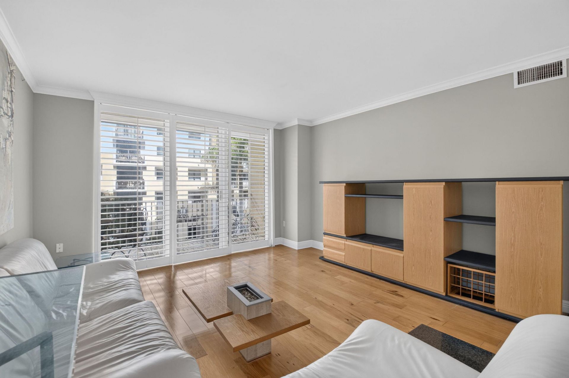 99 SE Mizner Boulevard, Unit 345, Boca Raton, FL 33432 Photo