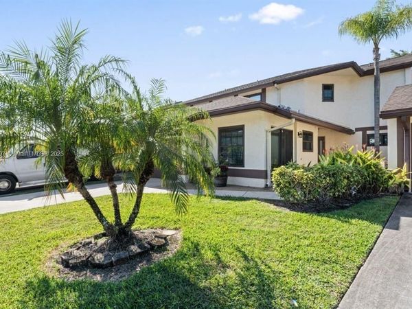 20929 BOCA RIDGE Drive W, Boca Raton, FL 33428