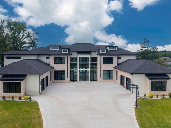 7346 Lake Point Circle , Benton, AR 72019