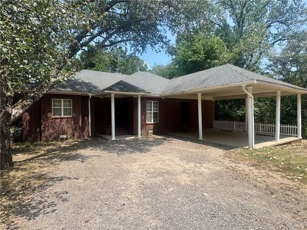 404 NW 17th Street , Atkins, AR 72823