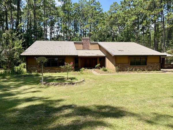 809 Loblolly , Leesville, LA 71446