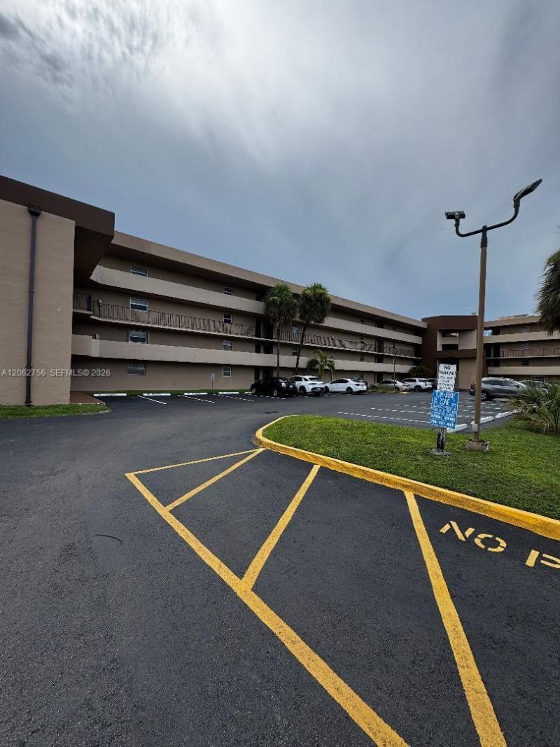 702 NW 87th Ave, Unit 105, Miami, FL 33172 Photo