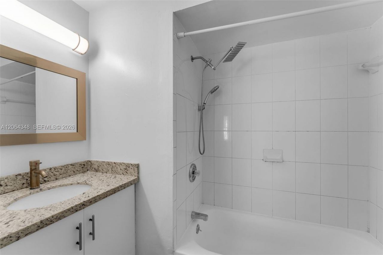 15416 SW 85th Ter, Unit 180, Miami, FL 33193 Photo