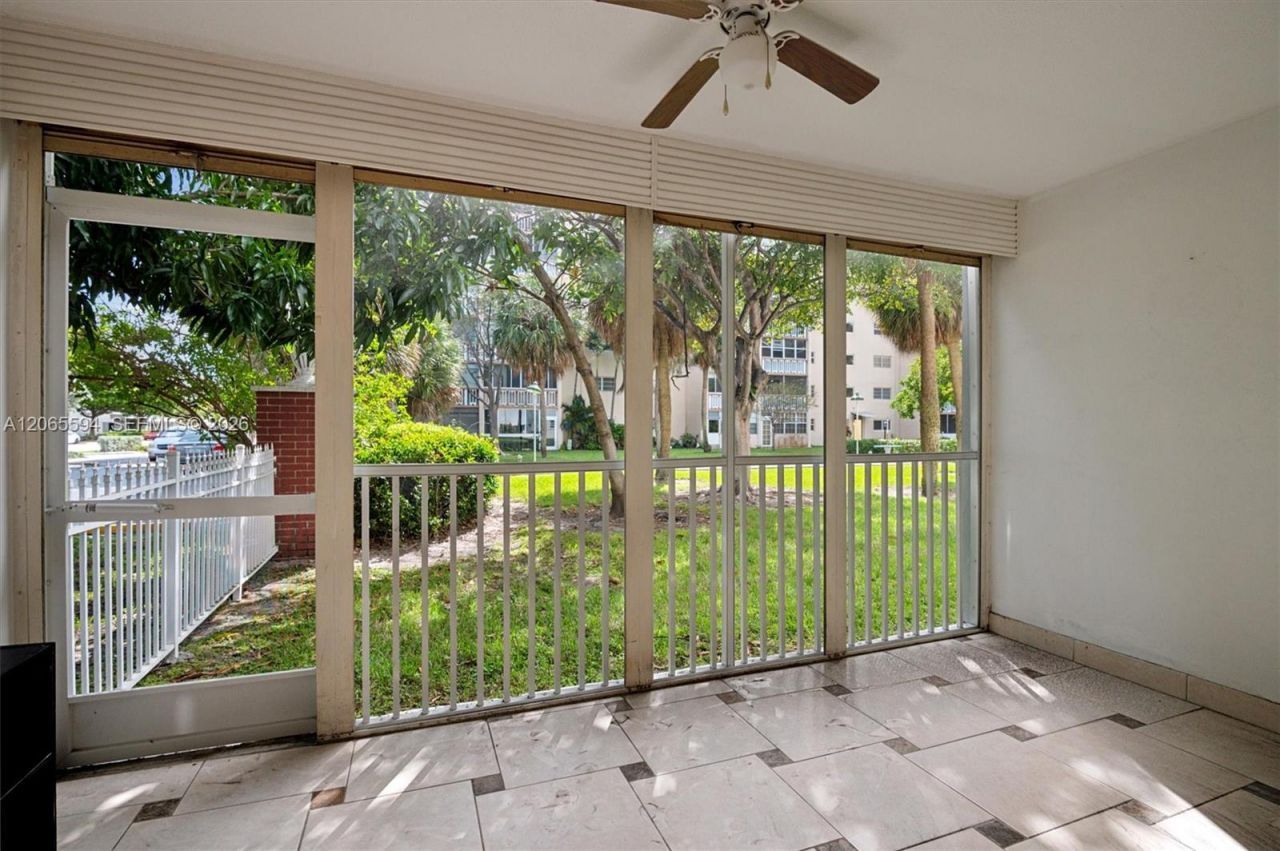 619 NE 14th Ave, Unit 101, Hallandale Beach, FL 33009 Photo