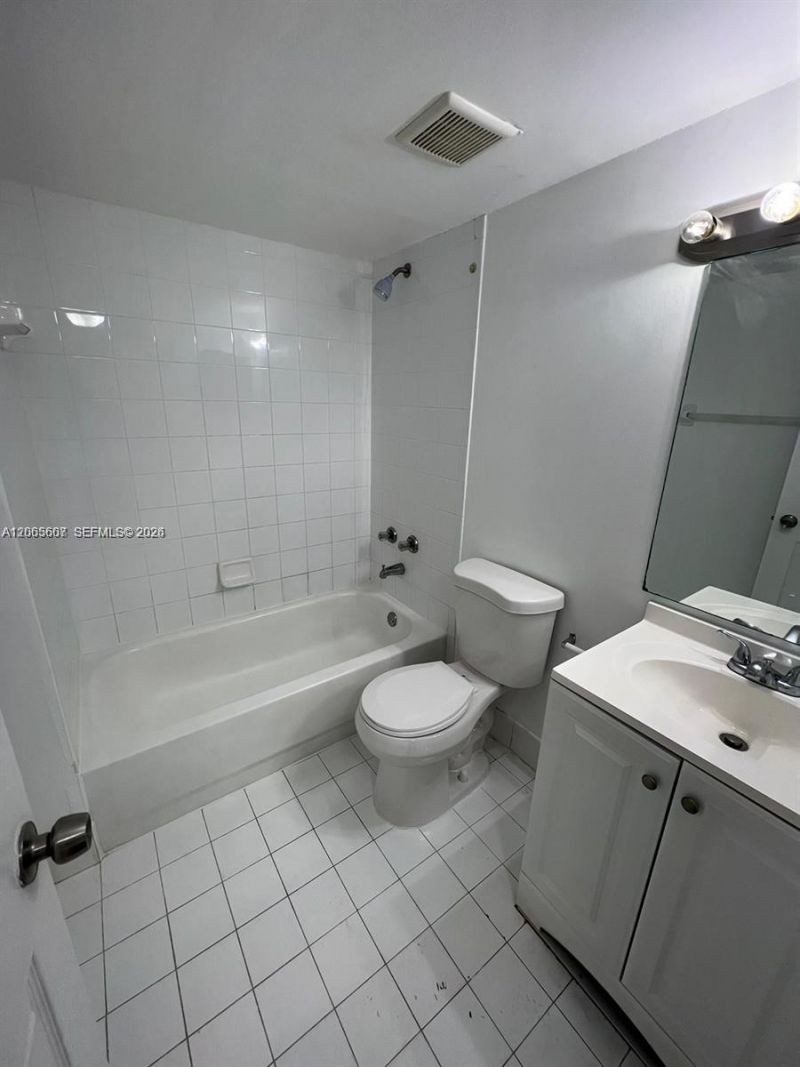 2421 NW 56th Ave, Unit 2-103, Lauderhill, FL 33313 Photo