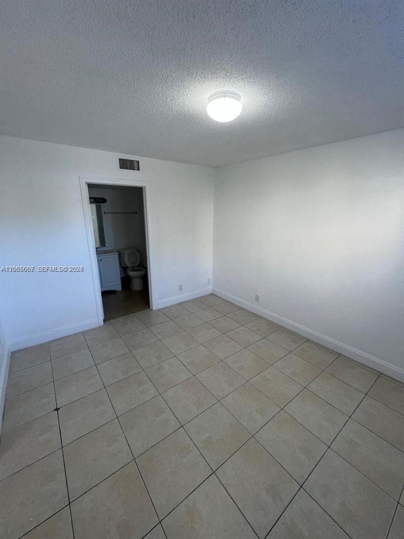 2421 NW 56th Ave, Unit 2-103, Lauderhill, FL 33313 Photo