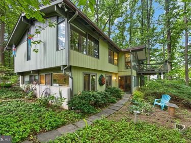 1048 BEAUMONT ROAD, BERWYN, PA 19312